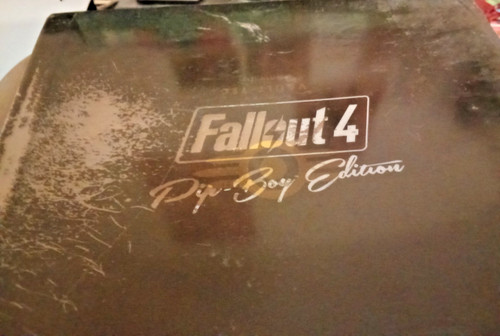 Fallout pip boy collectors - 4,